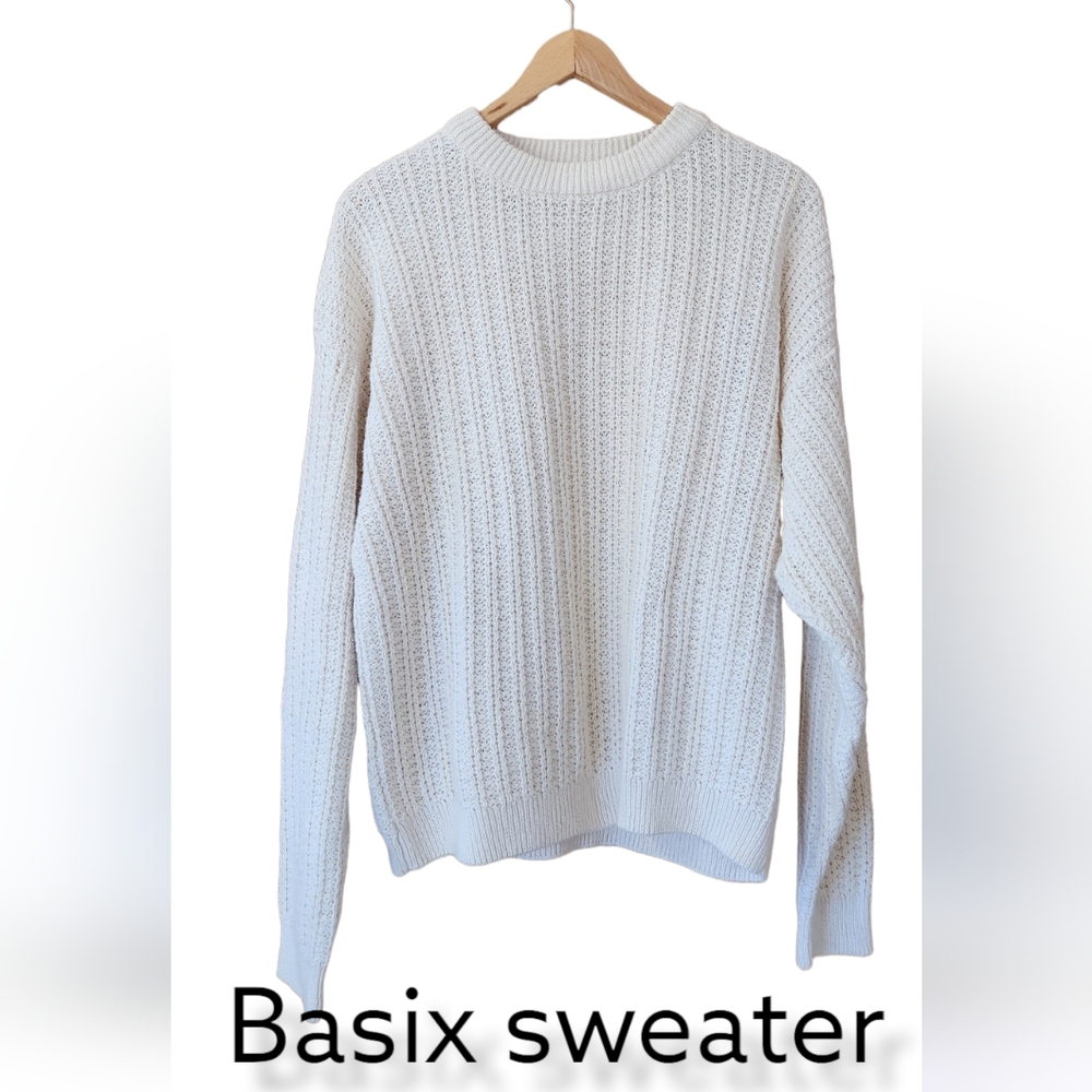 Basix Fenn Wright Manson sweater. Size M